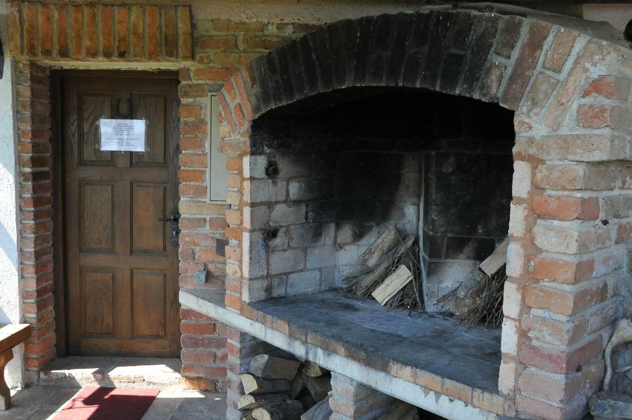 Robinson Vila Kitokret Kutjevo Exterior foto